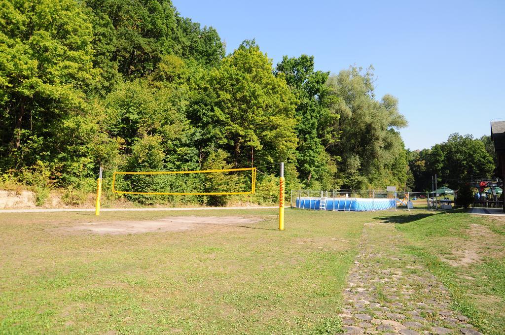 Karczma Parchatka Bagian luar foto